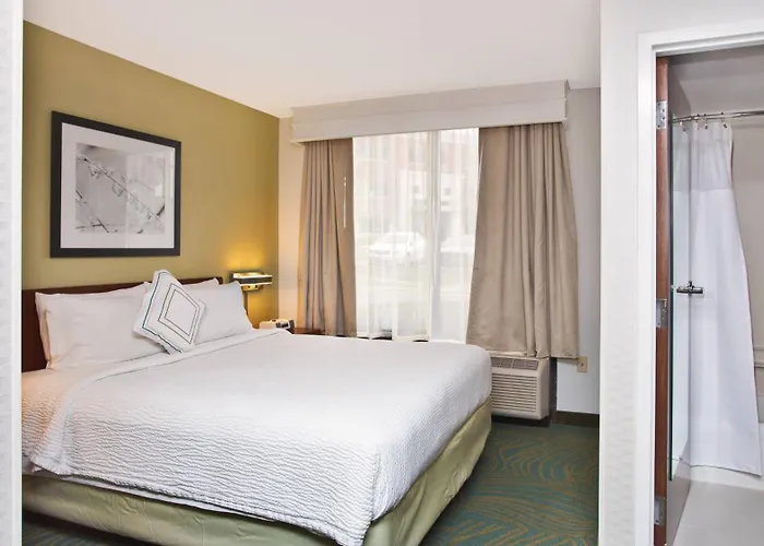 Springhill By Marriott Chicago Naperville Hotel 3*