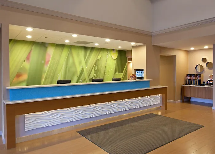 Hotel Springhill By Marriott Chicago Naperville Warrenville