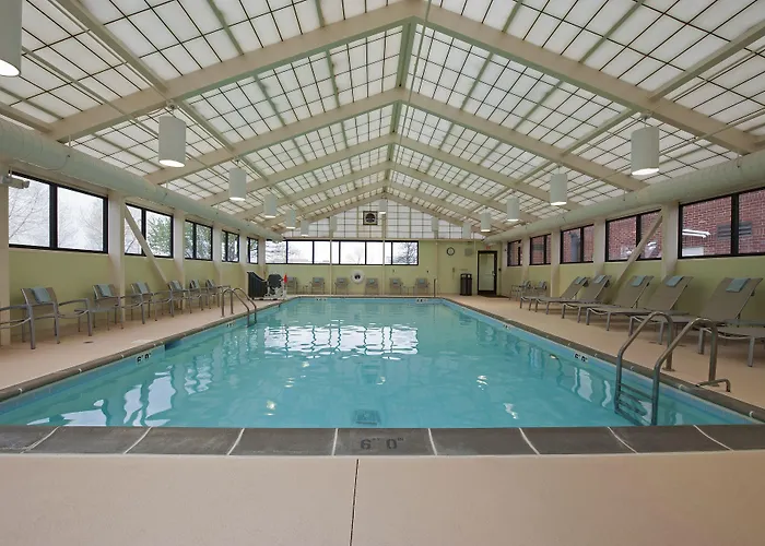 Springhill By Marriott Chicago Naperville Hotel 3*