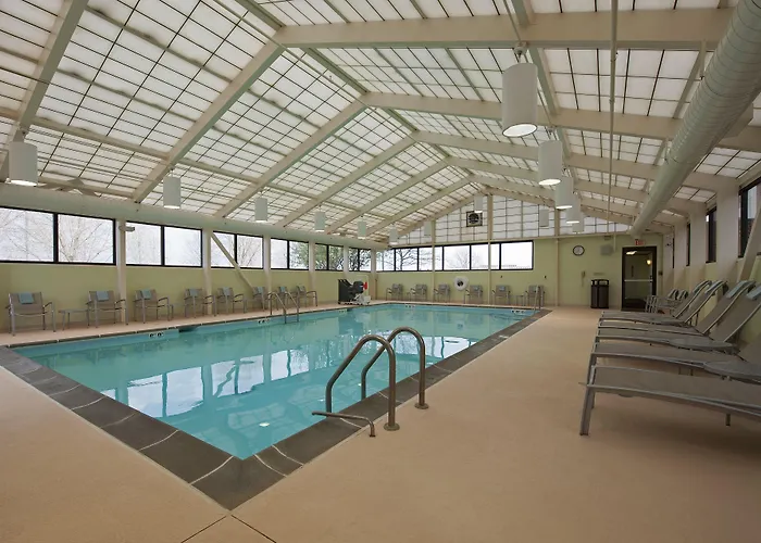 Springhill By Marriott Chicago Naperville Hotel