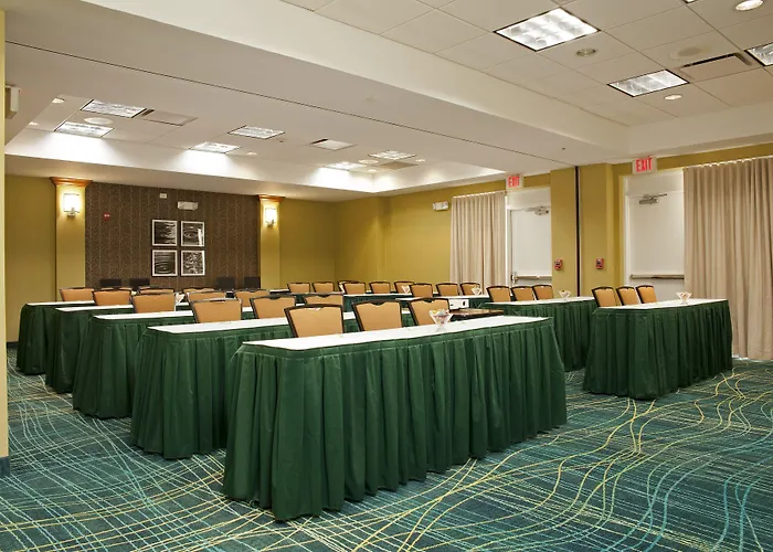 Springhill By Marriott Chicago Naperville 3*